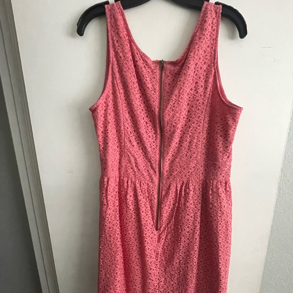 Inside Lining all through the dress